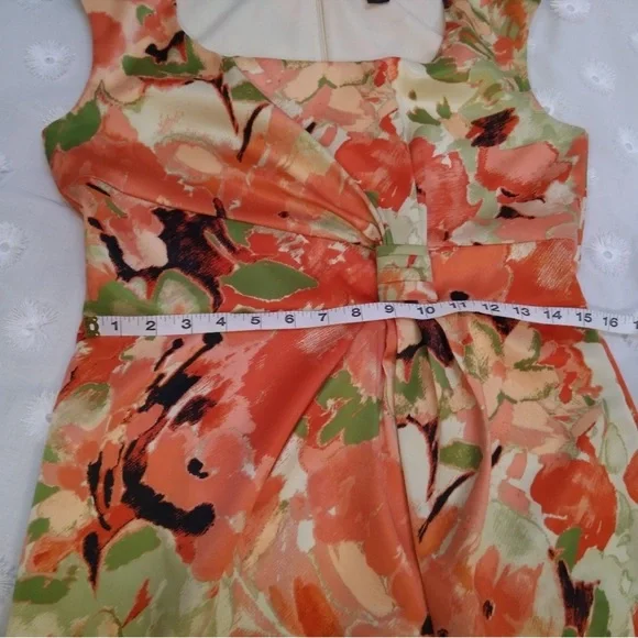 Chaya Sleeveless Floral Sheath Dress Size 10 Scoop Neck Work Wedding Cocktail - Picture 6 of 8